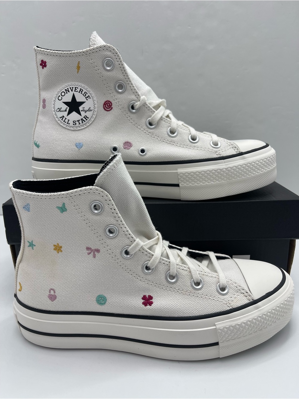 Converse CTAS LIFT HI VINTAGE WHITE/VINTAGE WHITE Platform High Top Embroidery
